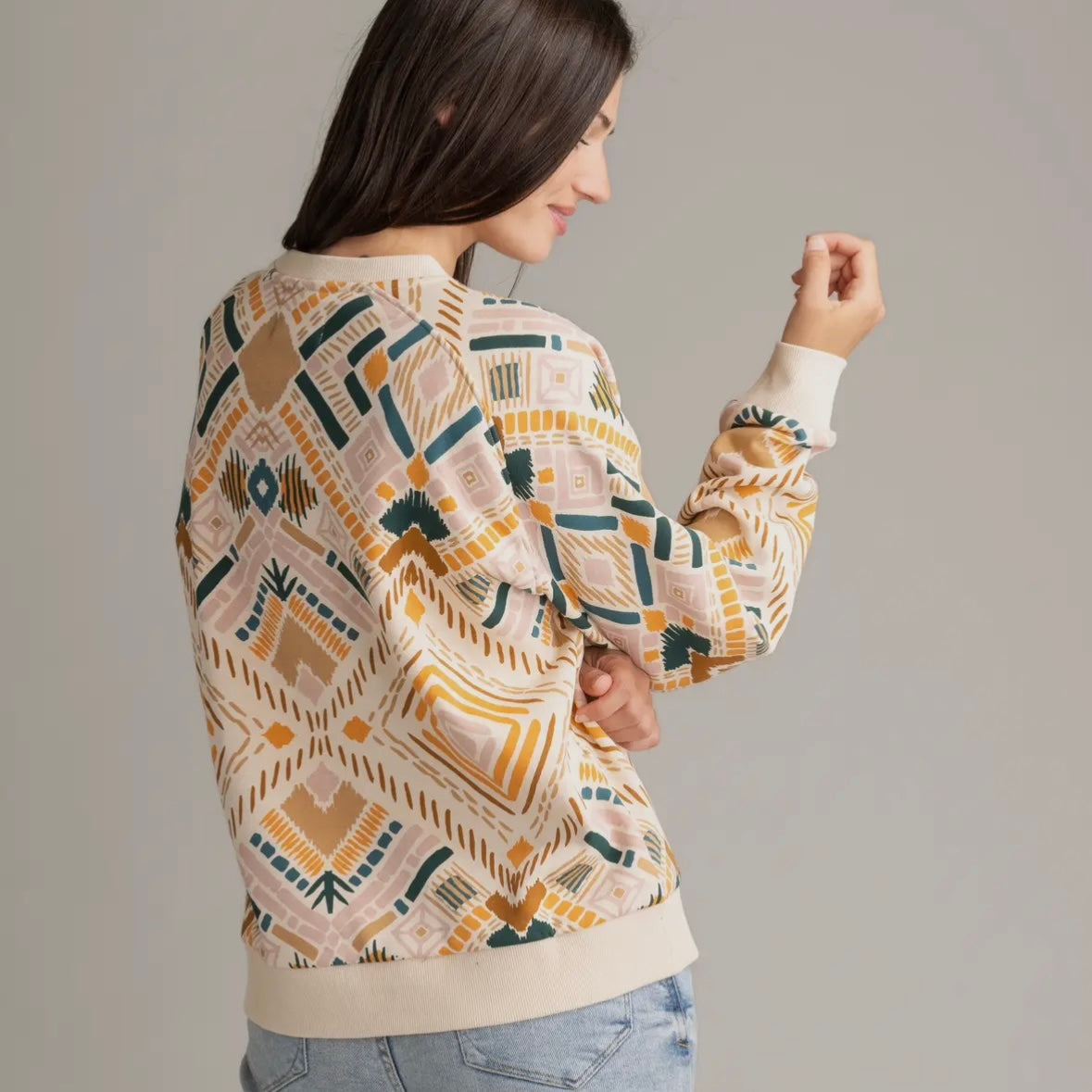 LIV Outdoor Women's Gabriella Graphic Raglan Crew in Macadamia Mosaic Aztec