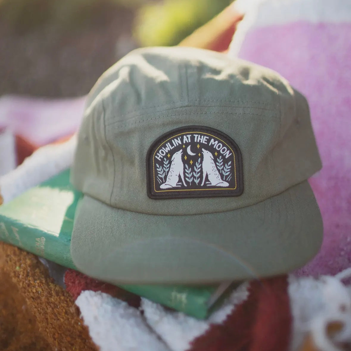 Trek Light Gear Howlin' At The Moon Hat