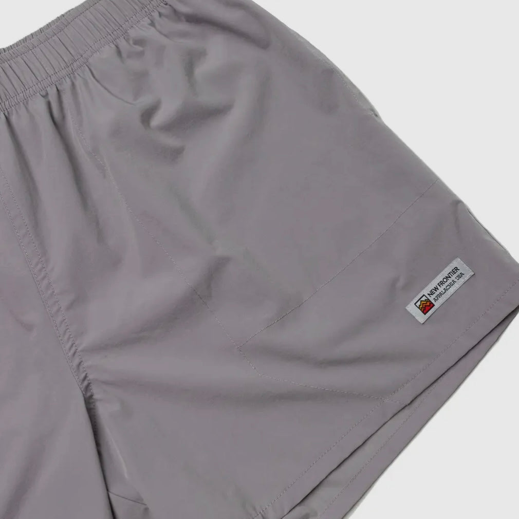 New Frontier Men’s Journey Tech 5" Short (Apollo)