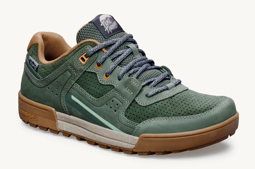 Lems Trail Thrasher Moss