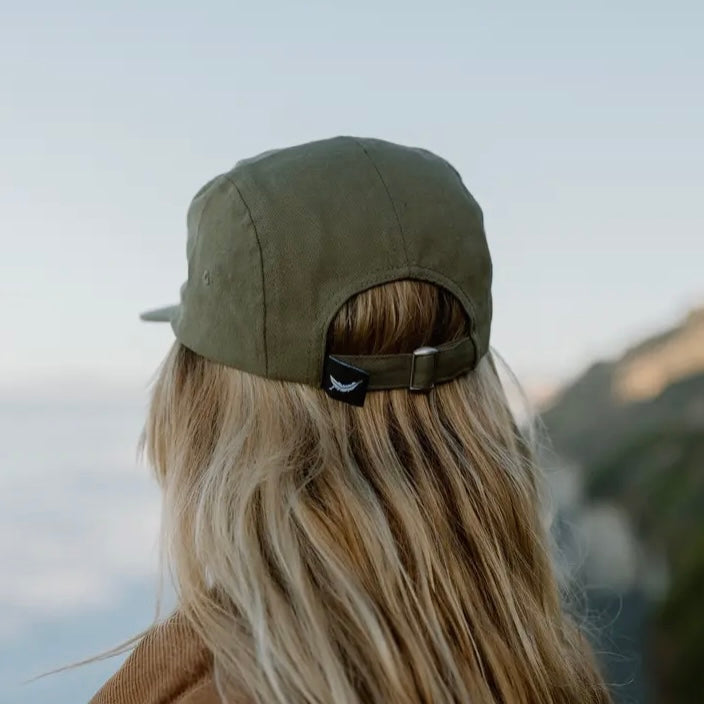 Trek Light Gear Howlin' At The Moon Hat