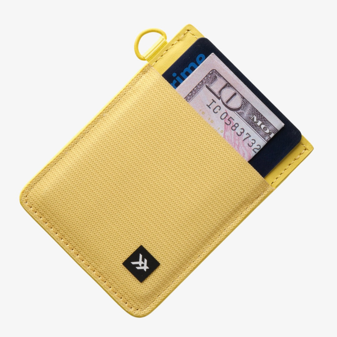 Thread Vertical Wallet