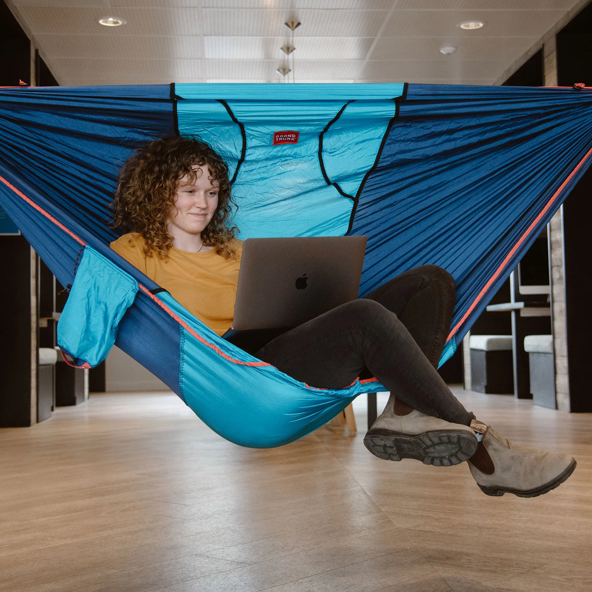 Grand Trunk ROVR Hanging Chair Navy/Ocean Blue