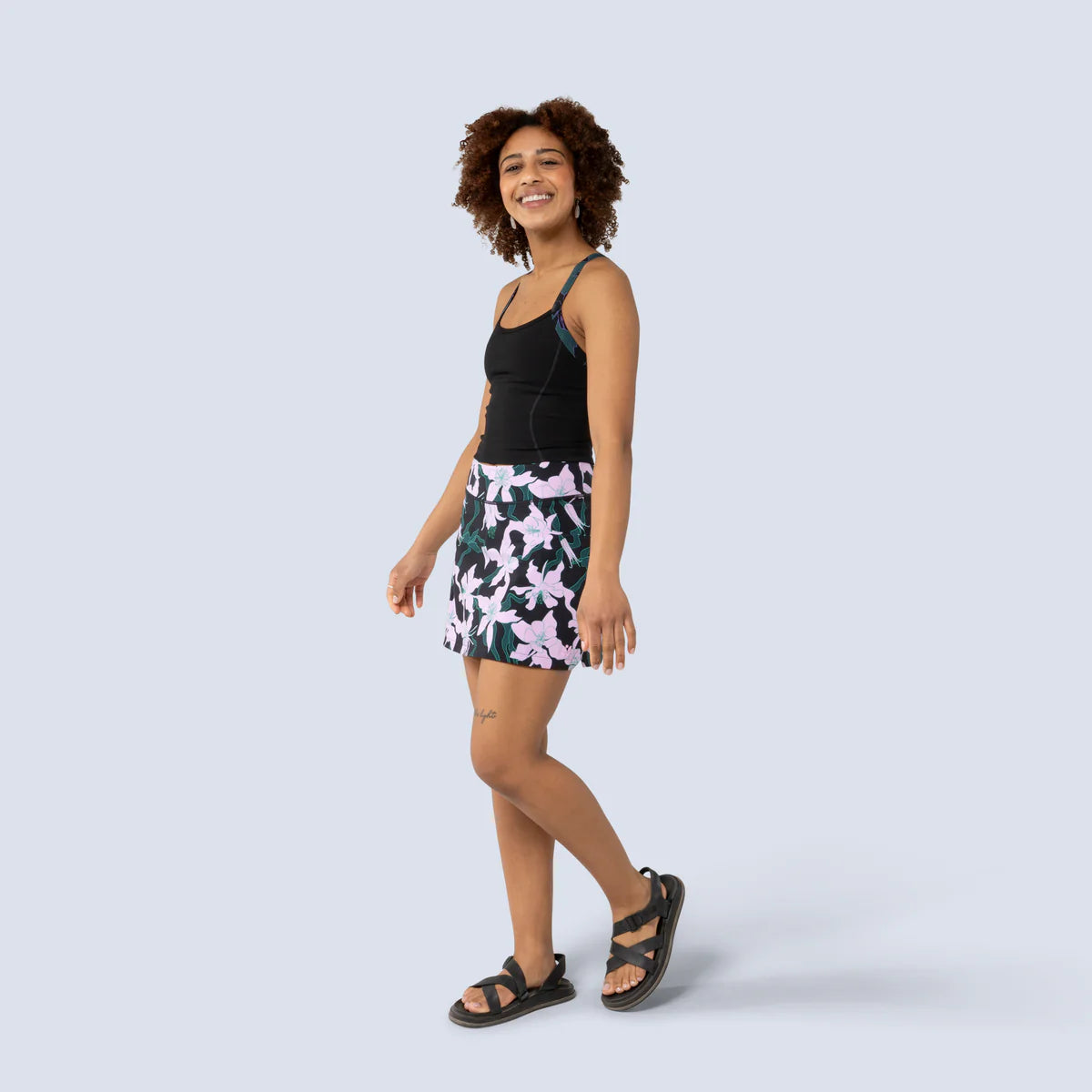 Wild Rye Parker Skort in Black Aquila Bloom