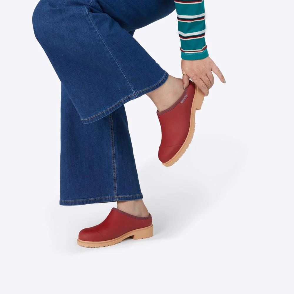 Merry People Billie Clog in Brick Red
