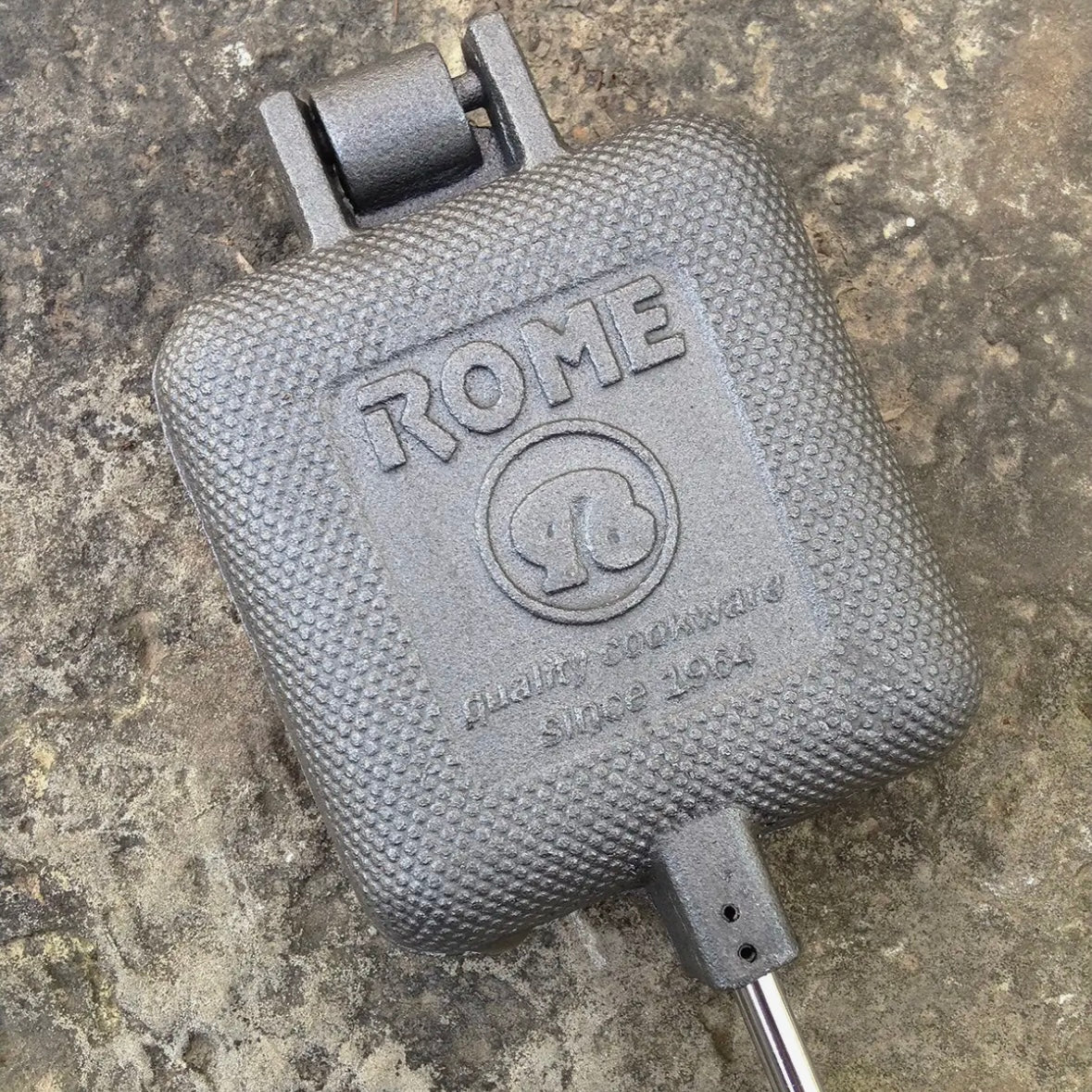 Rome Outdoor Cookware Original Square Cast Iron Pie Iron