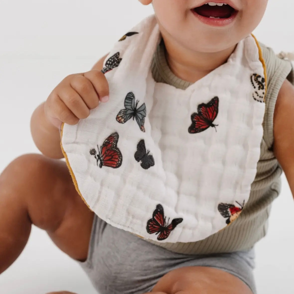 Clementine Kids Bibs