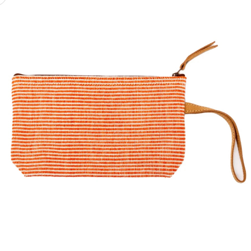 US Sherpa Himal Berry Clutch