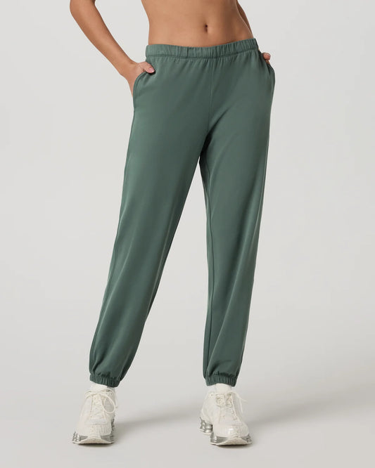 Vuori Women's Halo Modern Sweatpant Agate Green